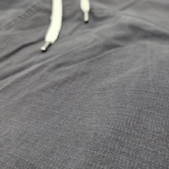 Vuori Women's Ripstop Wide Leg Cropped Drawstring Pants Size Large Gray DEFECT - Picture 6 of 12